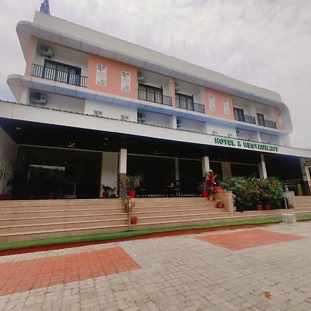Hotel White Lotus Dungarpur 외부 사진