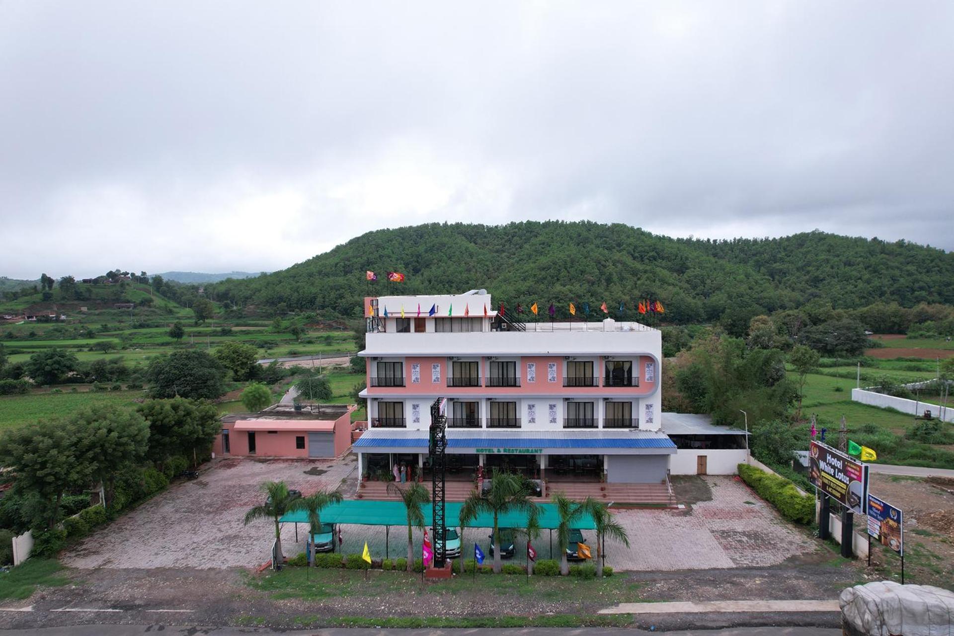 Hotel White Lotus Dungarpur 외부 사진
